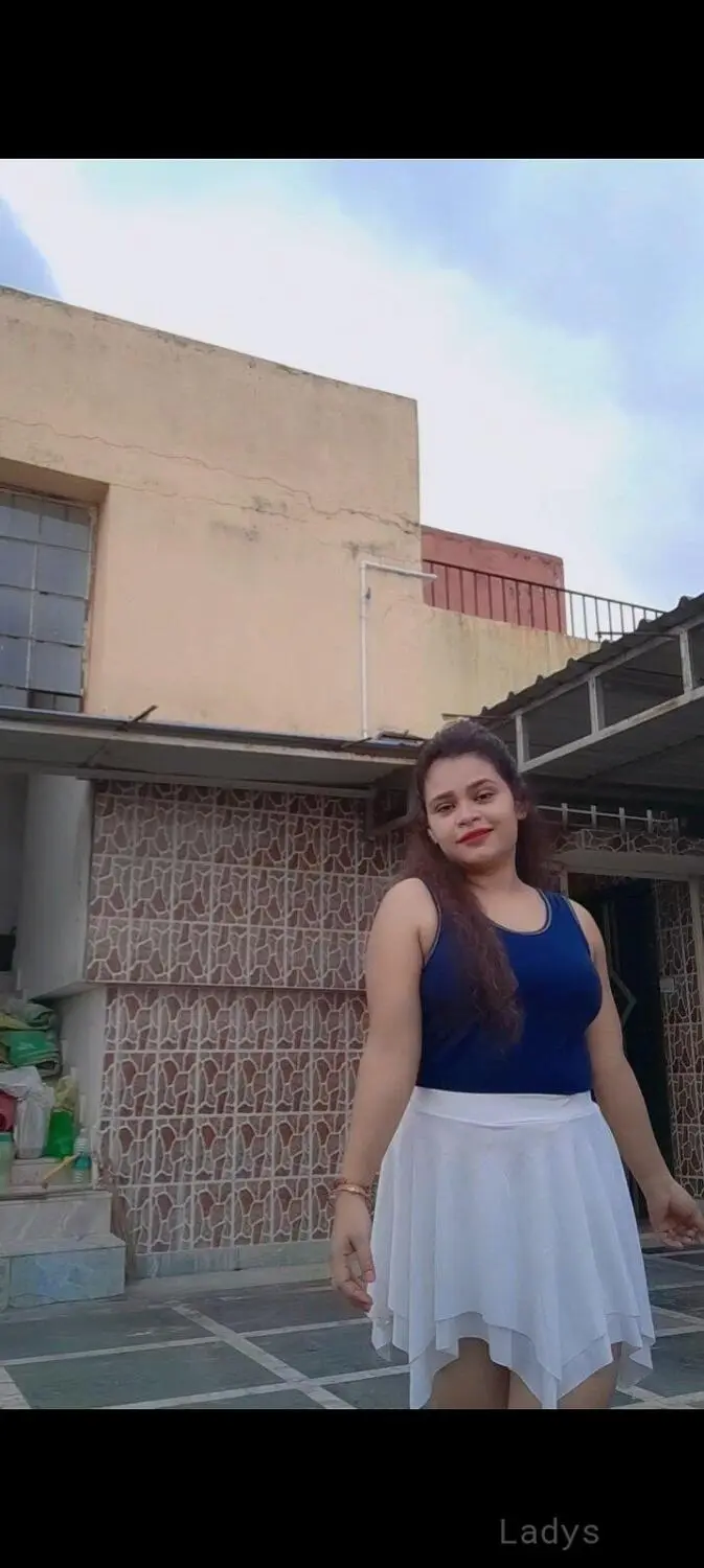 Khushi (24) – Call Girl & Independent Escort Service in Kolkata - Gallery Photo 2