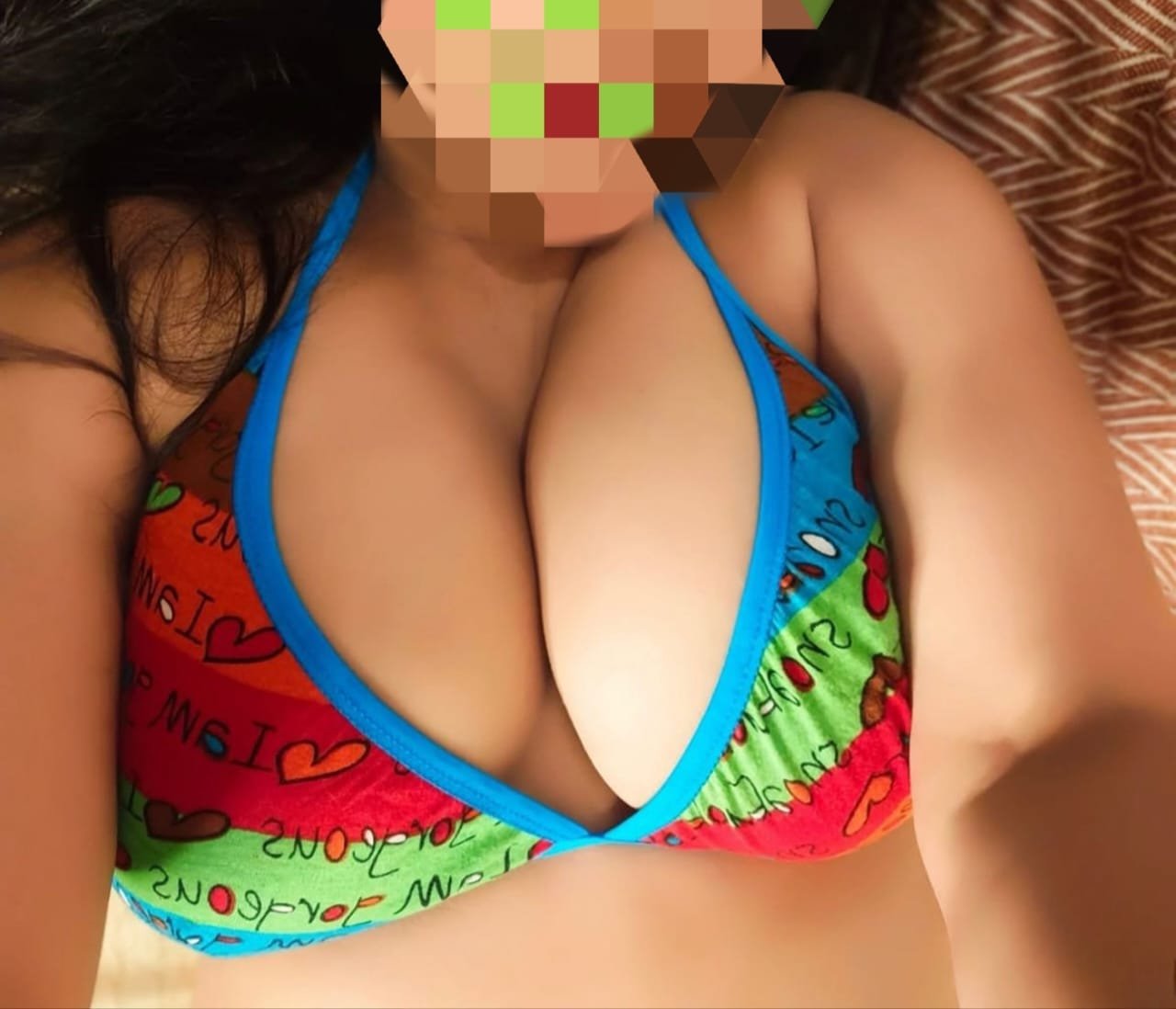 Elena (23) – Call Girl & Independent Escort Service in Kolkata - Gallery Photo 2