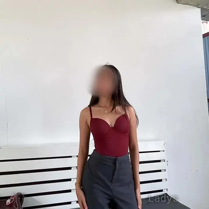 Sanjana (21) – Call Girl & Independent Escort Service in Kōttayam - Gallery Photo 2