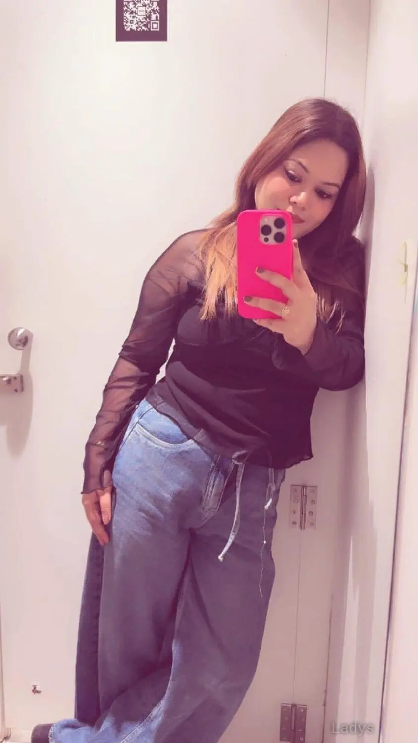 Aalya (21) – Call Girl & Independent Escort Service in Kozhikode - Gallery Photo 2