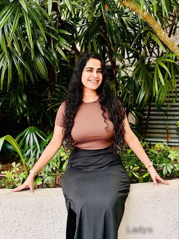 Neelam (25) – Call Girl & Independent Escort Service in Kozhikode - Gallery Photo 2