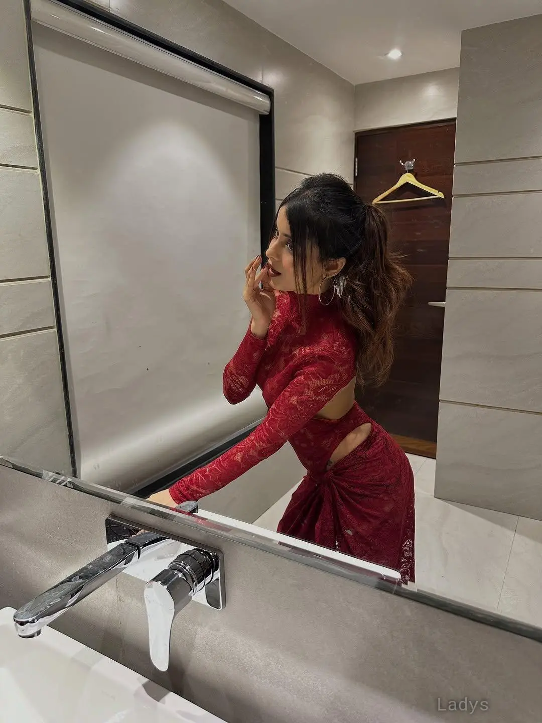 Kanishka (22) – Call Girl & Independent Escort Service in Kozhikode - Gallery Photo 2