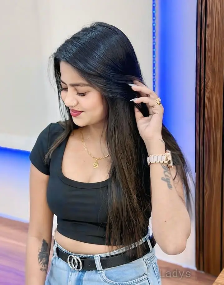 Anushka (22) – Call Girl & Independent Escort Service in Kozhikode - Gallery Photo 3