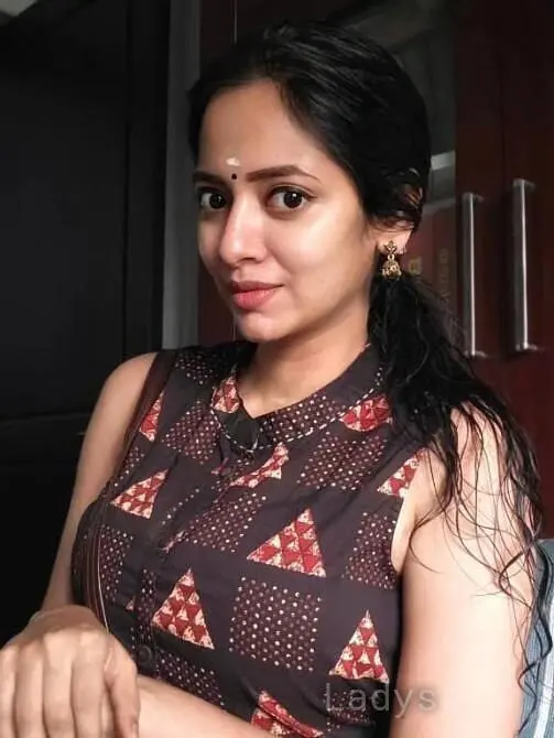 Elena – Verified Escort in Kozhikode