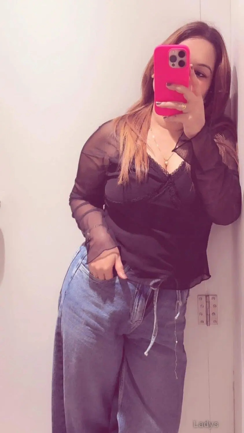 Aalya (21) – Call Girl & Independent Escort Service in Kozhikode - Gallery Photo 4