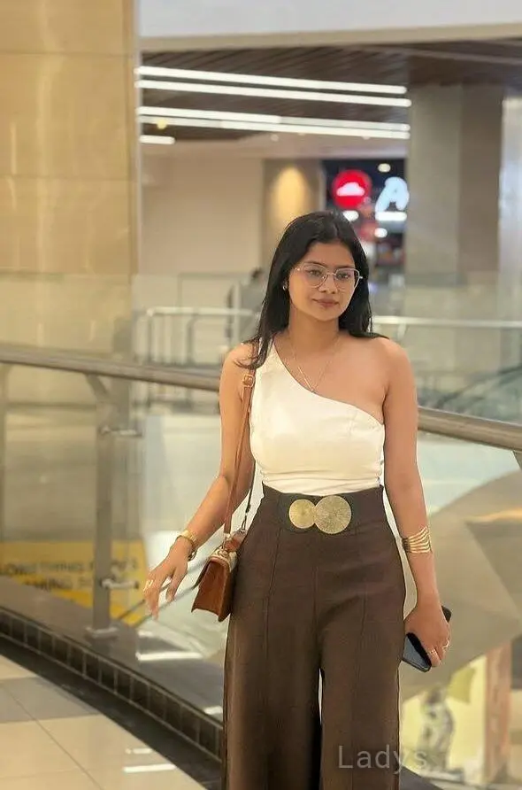 Sonal (23) – Call Girl & Independent Escort Service in Krabi - Gallery Photo 5