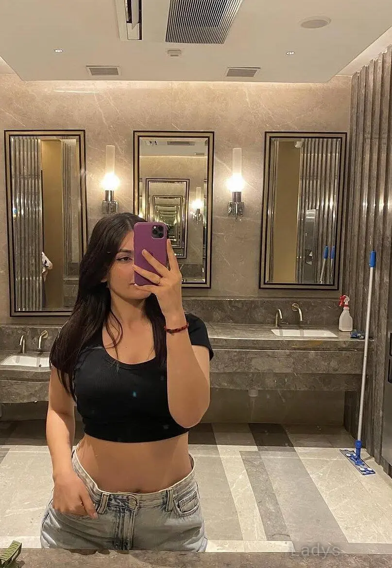 Dany (23) – Call Girl & Independent Escort Service in Krabi - Gallery Photo 3