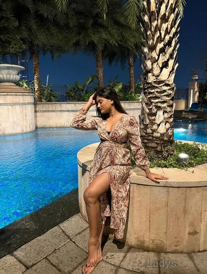 Shivani (25) – Call Girl & Independent Escort Service in Krabi - Gallery Photo 4