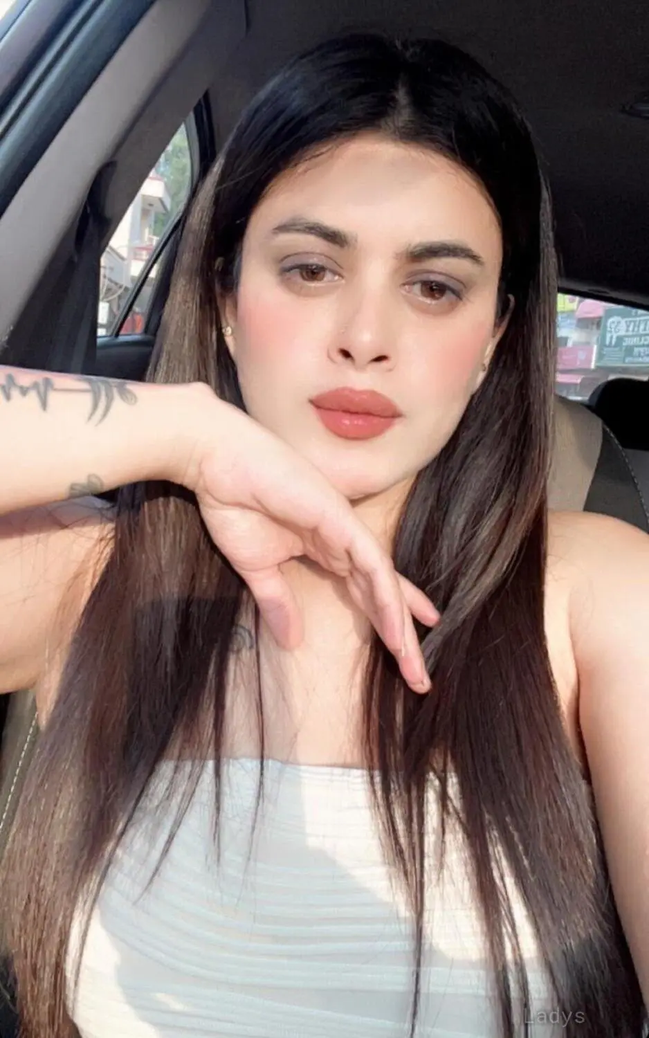 Oliva (23) – Call Girl & Independent Escort Service in Krabi - Gallery Photo 2