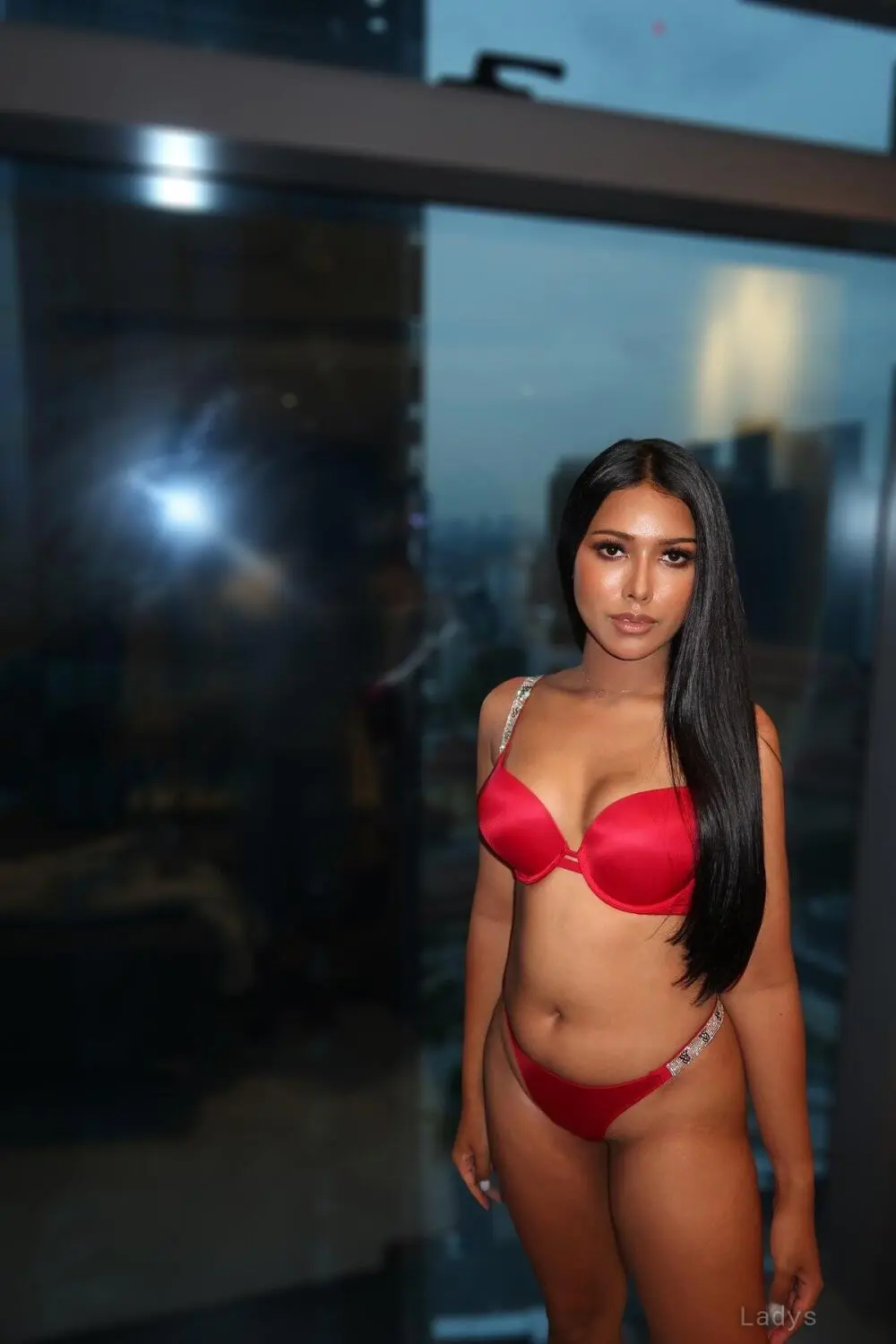 Luna (23) – Call Girl & Independent Escort Service in Krabi - Gallery Photo 4