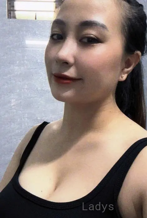 Ly Thanh (24) – Call Girl & Independent Escort Service in Kragujevac - Gallery Photo 3