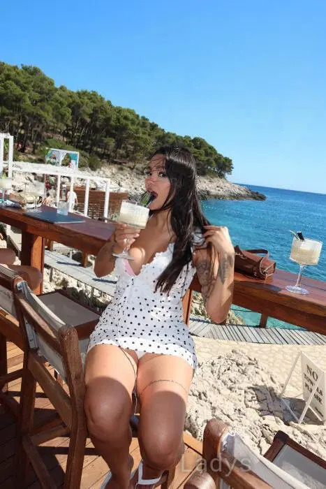 Aninha (25) – Call Girl & Independent Escort Service in Kragujevac - Gallery Photo 4