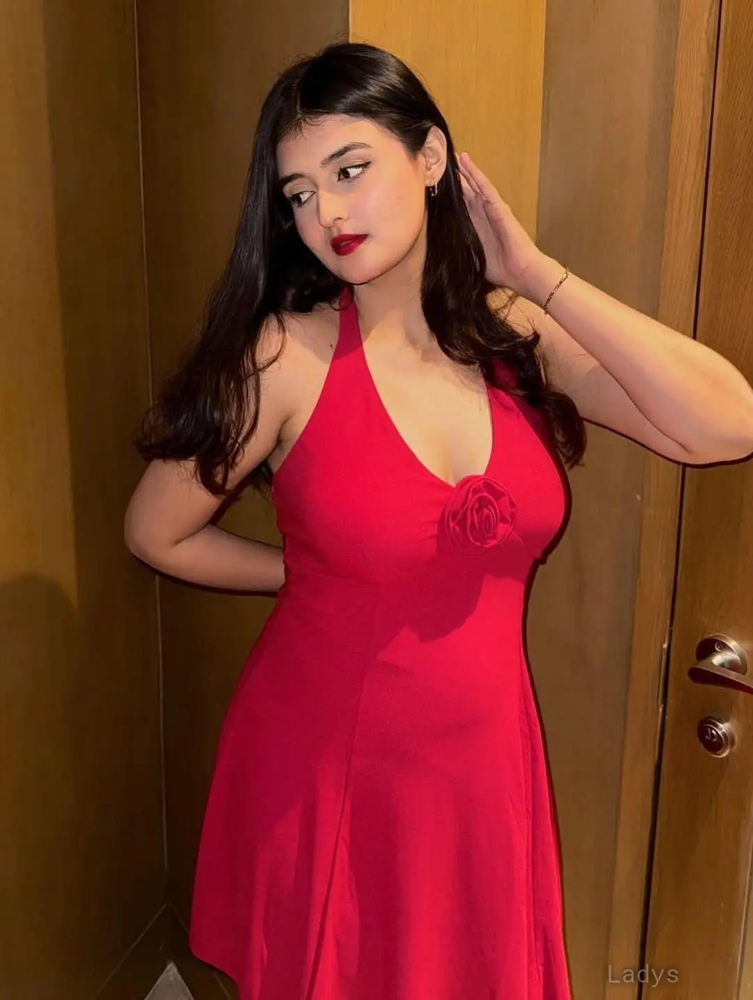 Urmi (21) – Call Girl & Independent Escort Service in Kuwait City - Gallery Photo 2