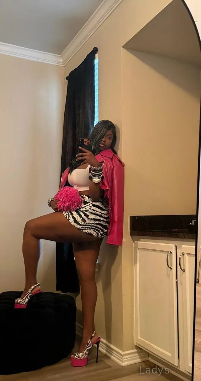 Loveline (32) – Call Girl & Independent Escort Service in Kuwait City - Gallery Photo 3