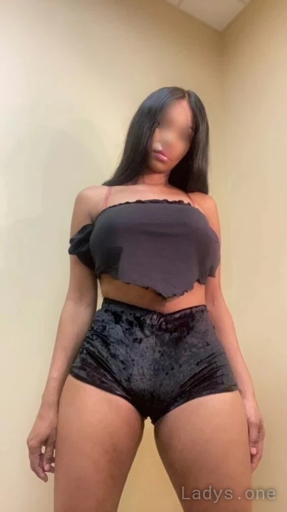 Sabrina (23) – Call Girl & Independent Escort Service in La Crosse - Gallery Photo 4