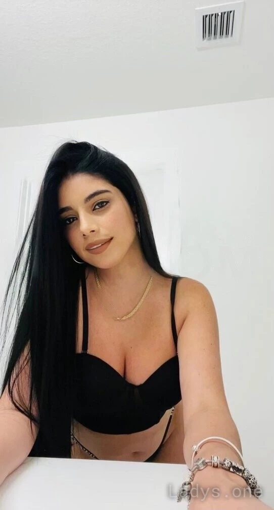 Karol (26) – Call Girl & Independent Escort Service in Lafayette - Gallery Photo 2