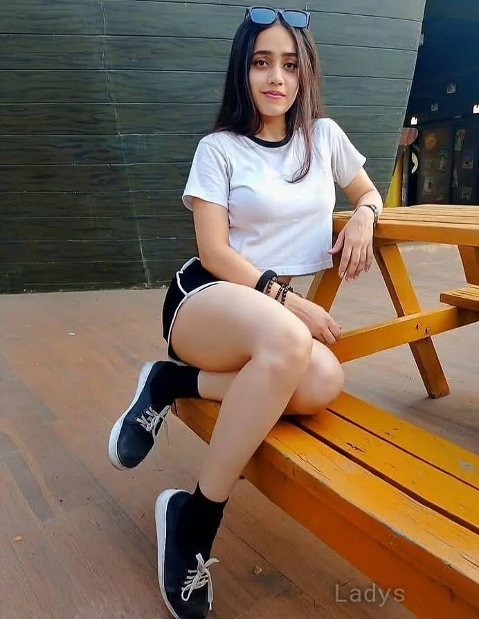 Shalini (24) – Call Girl & Independent Escort Service in Lagos - Gallery Photo 4