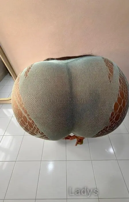 Massive (26) – Call Girl & Independent Escort Service in Lagos - Gallery Photo 3
