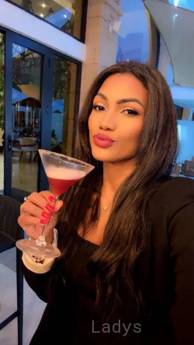 Vivienne Chase (27) – Call Girl & Independent Escort Service in Lagos - Gallery Photo 4