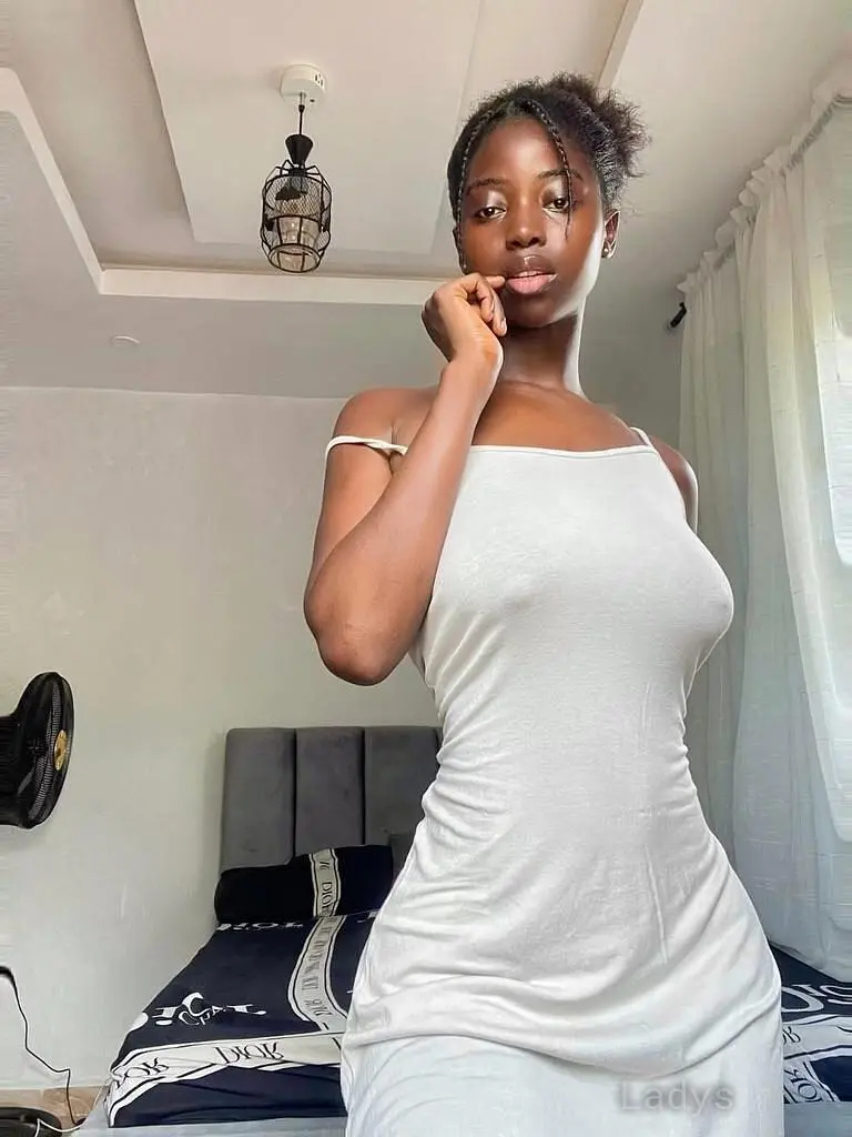 Amarachi (23) – Call Girl & Independent Escort Service in Lagos - Gallery Photo 3