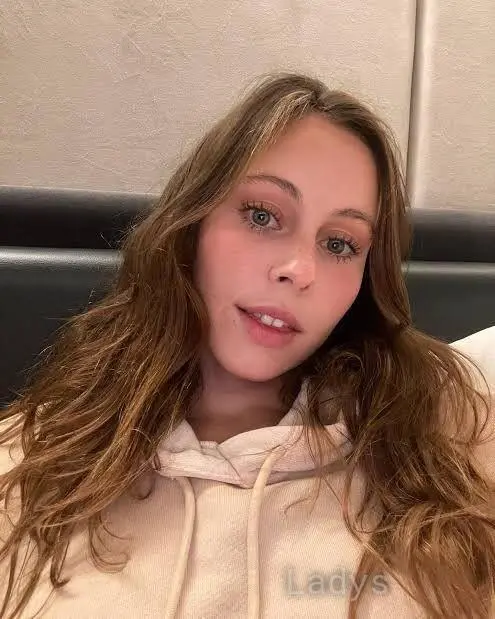 Caroline (30) – Call Girl & Independent Escort Service in Lahti - Gallery Photo 6