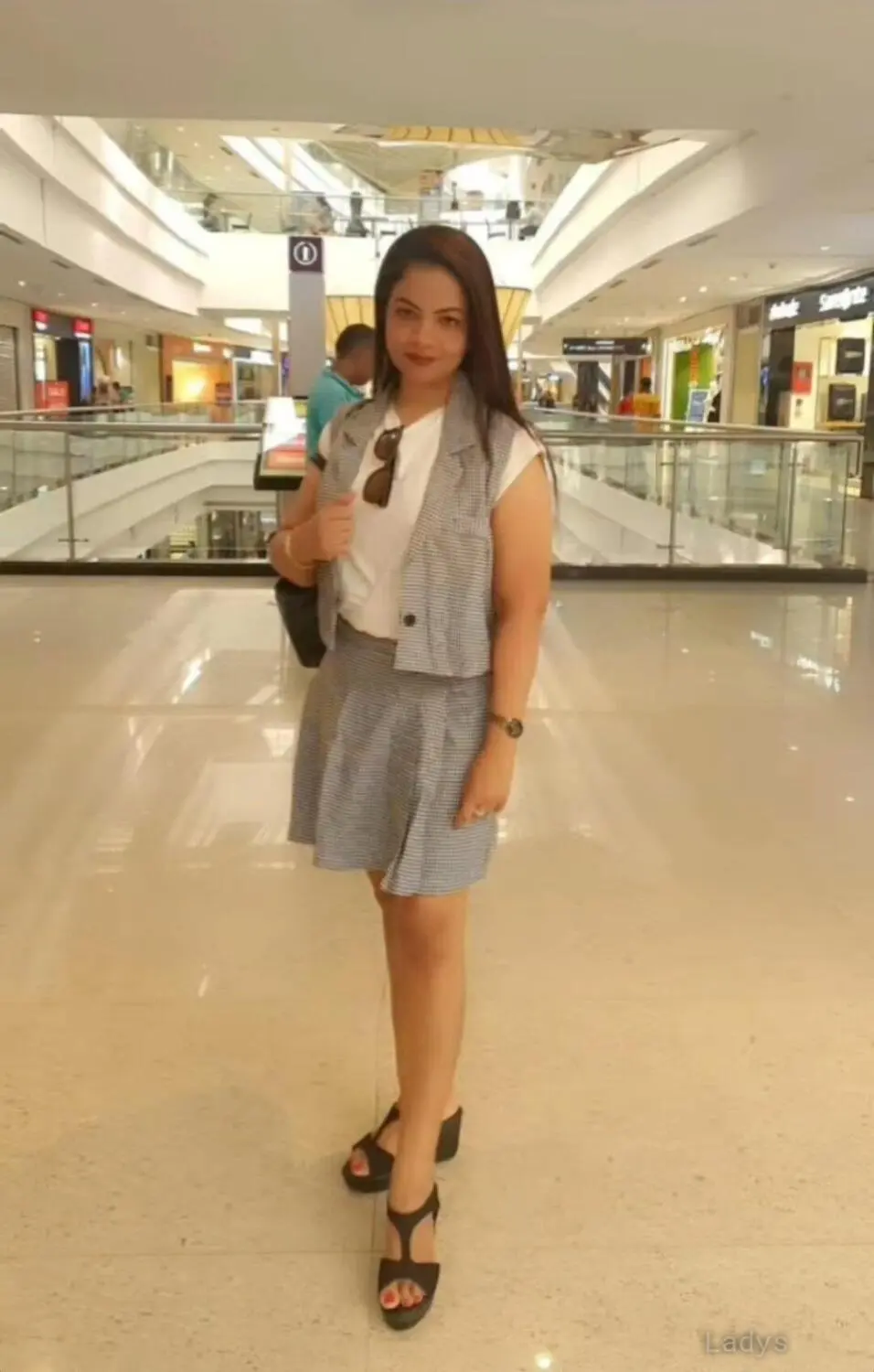 Genelia (22) – Call Girl & Independent Escort Service in Lampang - Gallery Photo 2