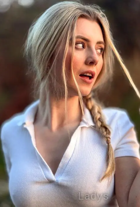 Lottie (28) – Call Girl & Independent Escort Service in Lancashire - Gallery Photo 3