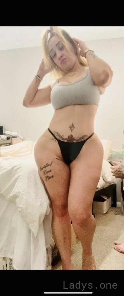 Giselle (25) – Call Girl & Independent Escort Service in Lansing - Gallery Photo 5