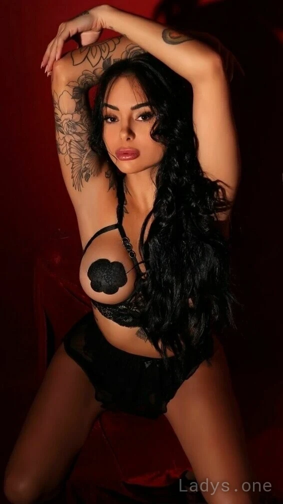China (23) – Call Girl & Independent Escort Service in Lansing - Gallery Photo 2