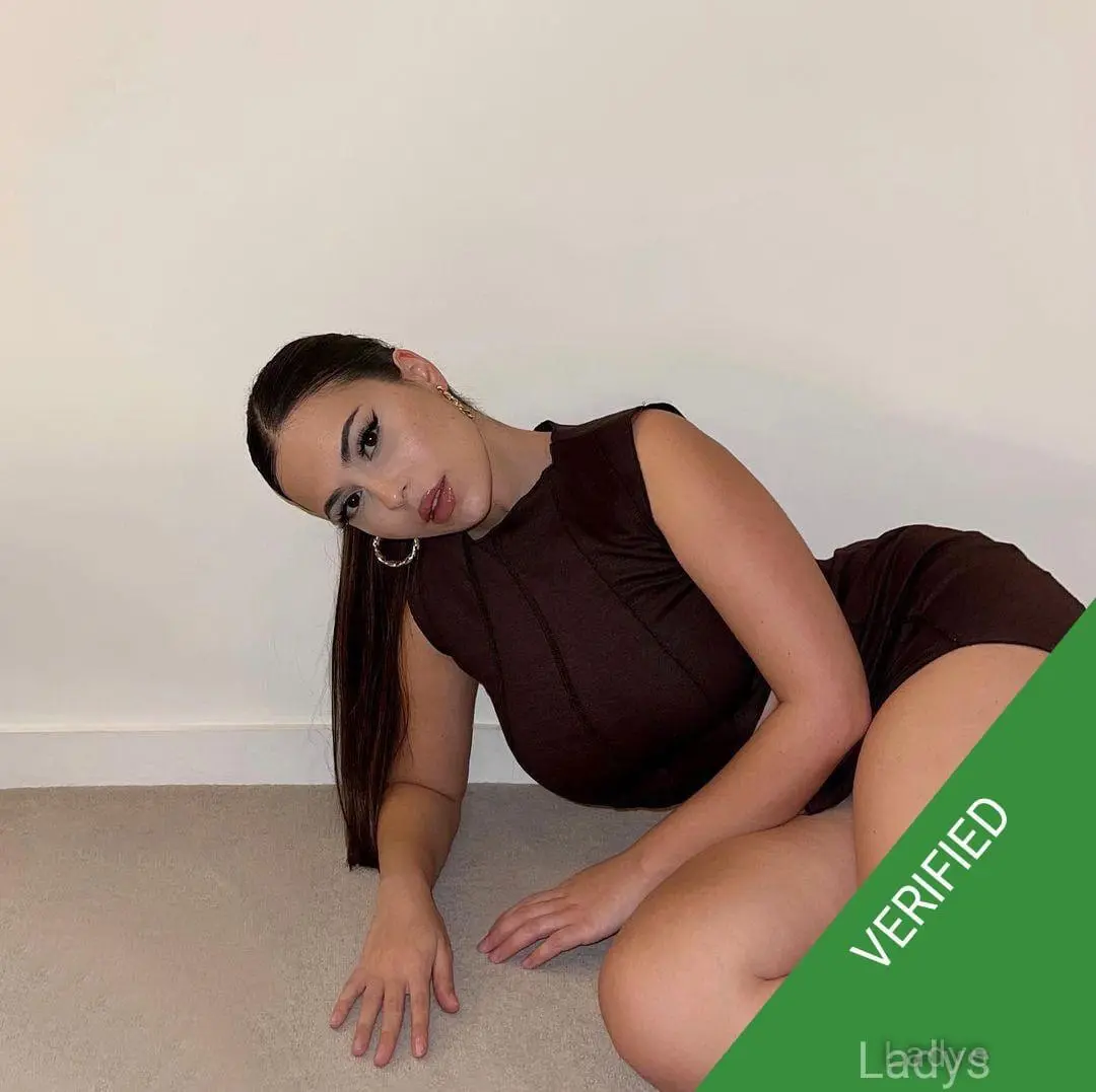 Marina (27) – Call Girl & Independent Escort Service in Lanzarote - Gallery Photo 2