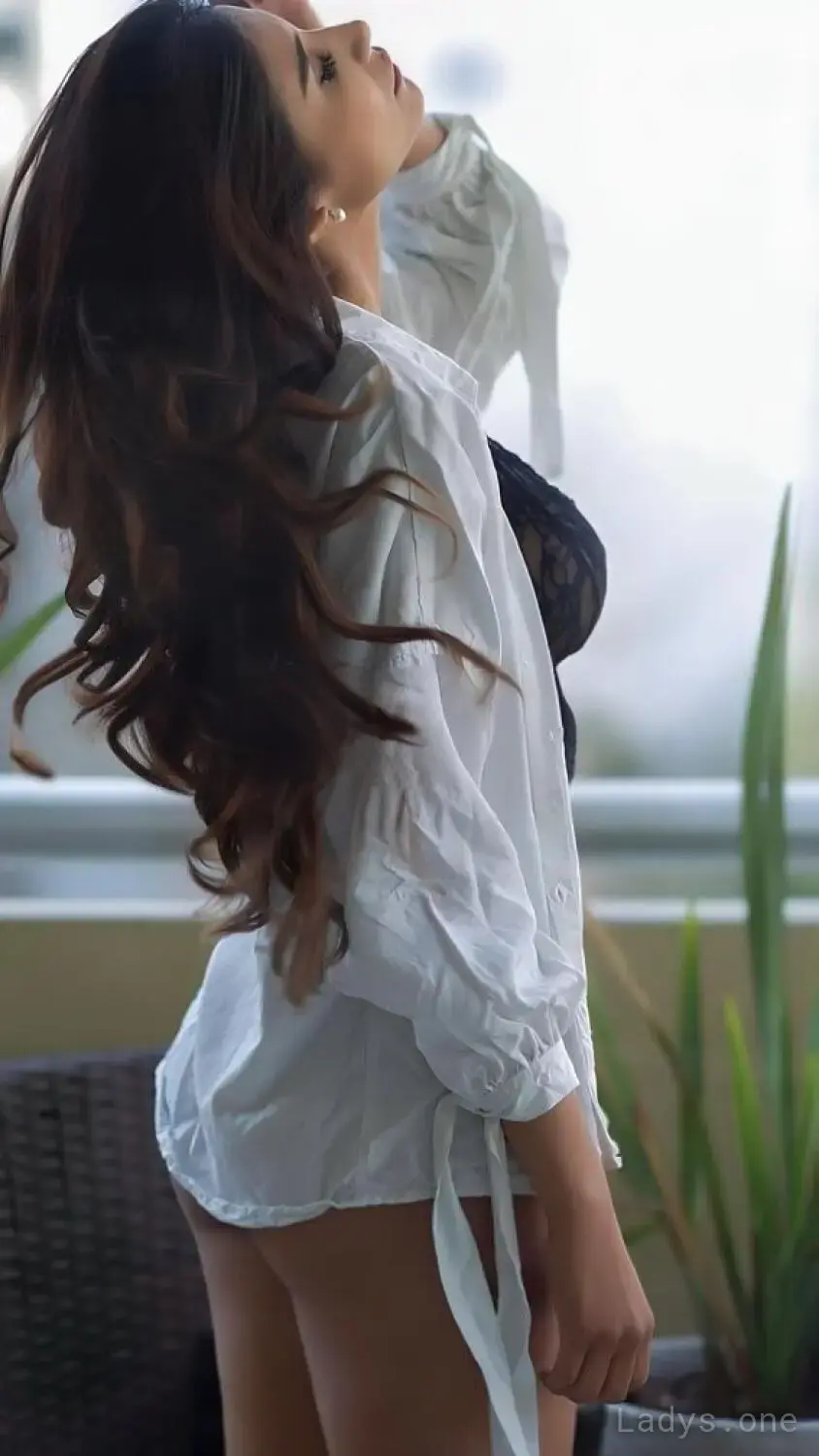 Chiara (26) – Call Girl & Independent Escort Service in Laredo - Gallery Photo 2