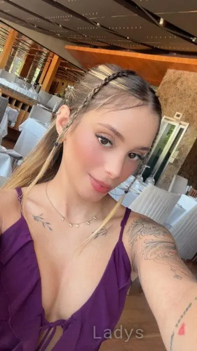 Isadora (20) – Call Girl & Independent Escort Service in Larnaca - Gallery Photo 3