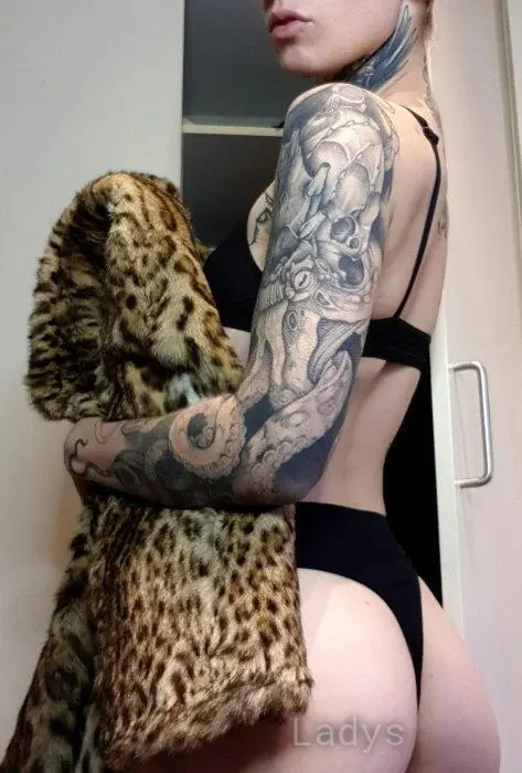 Pixie Pulsar (32) – Call Girl & Independent Escort Service in Leeds - Gallery Photo 3