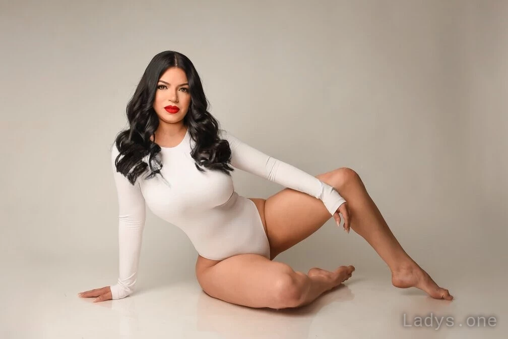 Isabella (25) – Call Girl & Independent Escort Service in Lehigh Acres - Gallery Photo 4