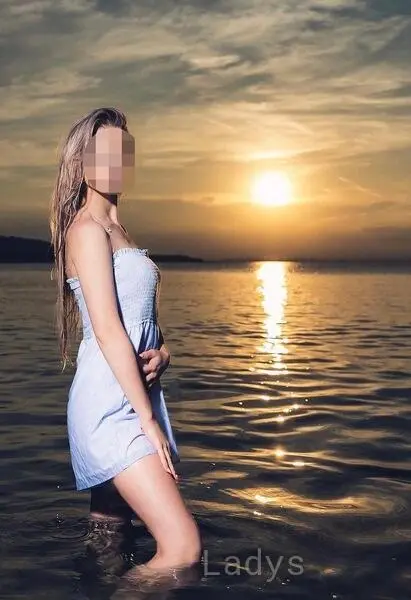 Elena (23) – Call Girl & Independent Escort Service in Leipzig - Gallery Photo 4