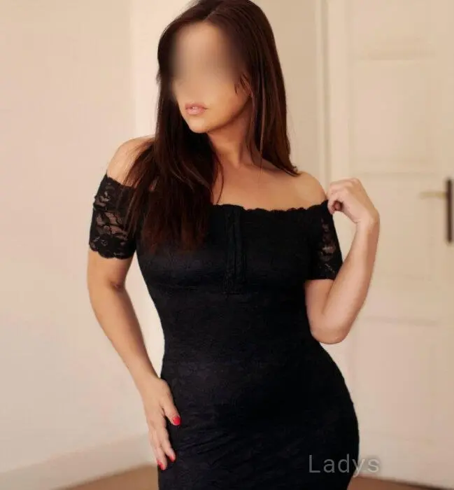 Roxanne (44) – Call Girl & Independent Escort Service in Leuven - Gallery Photo 2