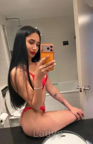 Anna (23) – Call Girl & Independent Escort Service in Limerick - Gallery Photo 5