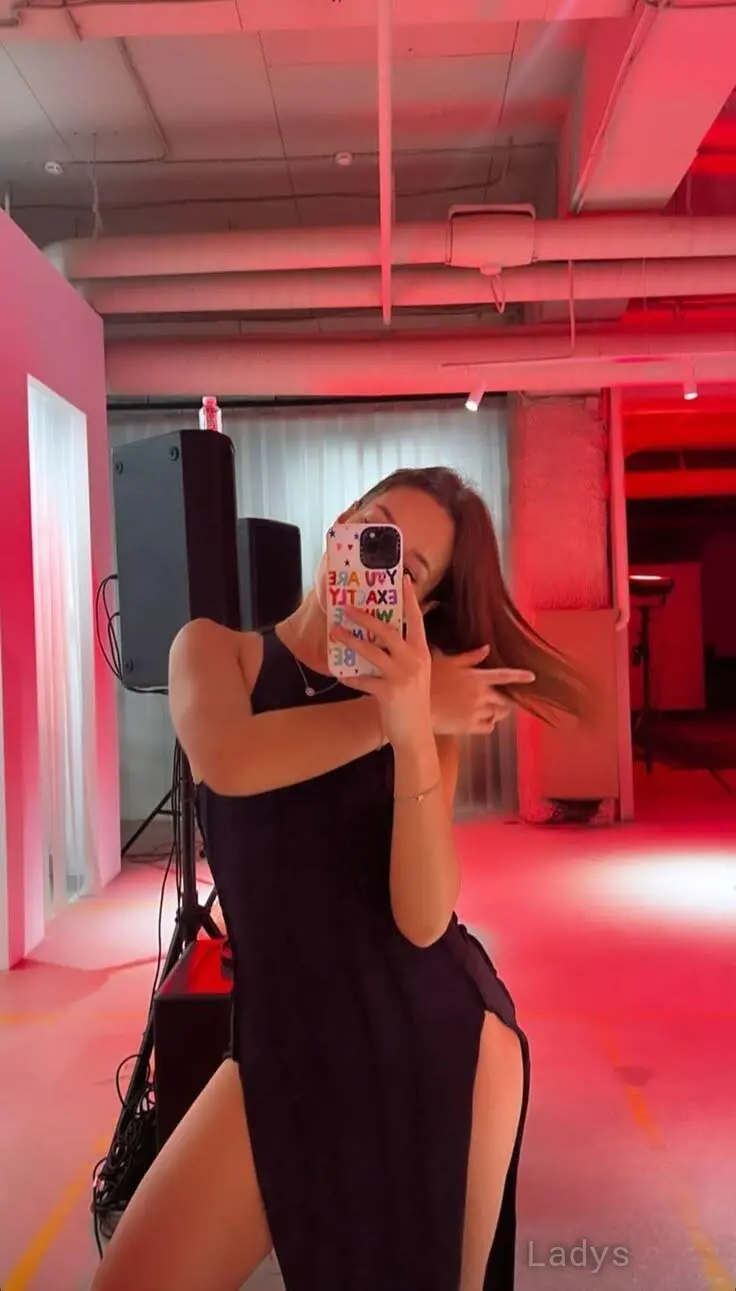 Emma (27) – Call Girl & Independent Escort Service in Limoges - Gallery Photo 7