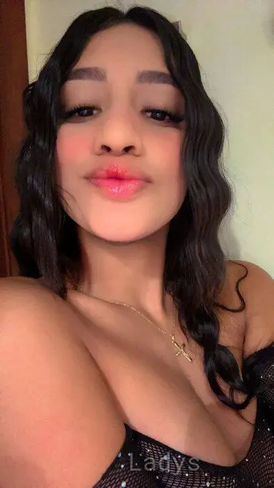 Kim (22) – Call Girl & Independent Escort Service in Limpertsberg - Gallery Photo 5