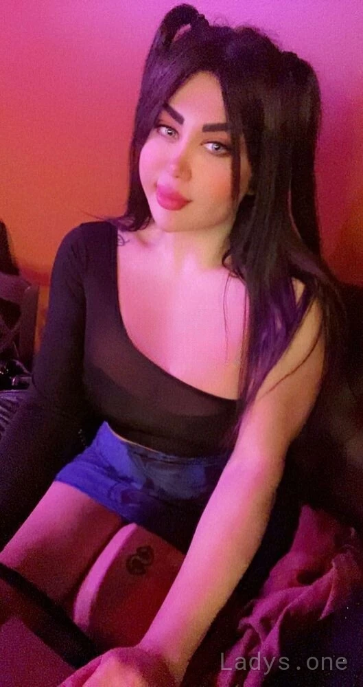 Reem (26) – Call Girl & Independent Escort Service in Linköping - Gallery Photo 3