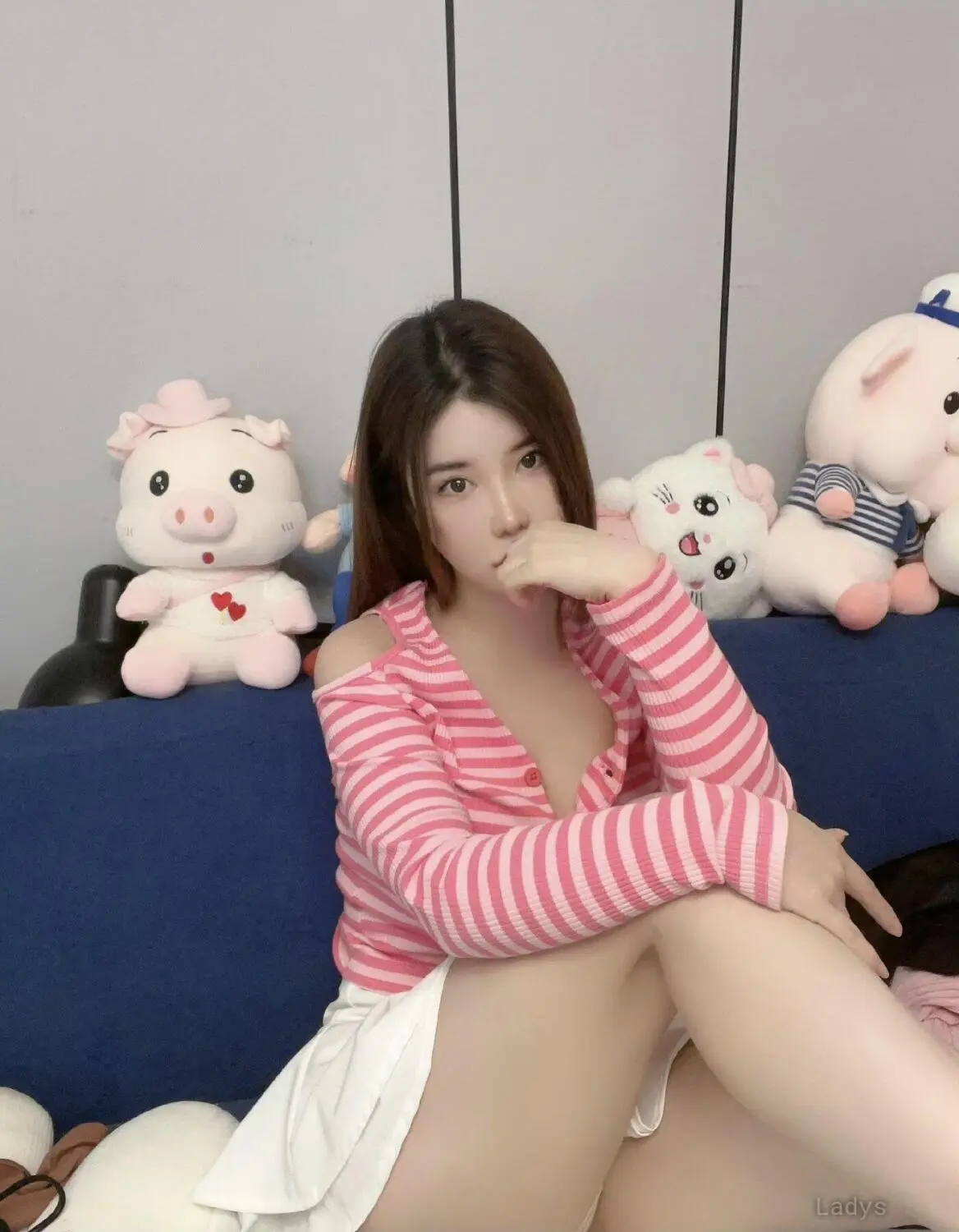 Ana (23) – Call Girl & Independent Escort Service in Linyi - Gallery Photo 5