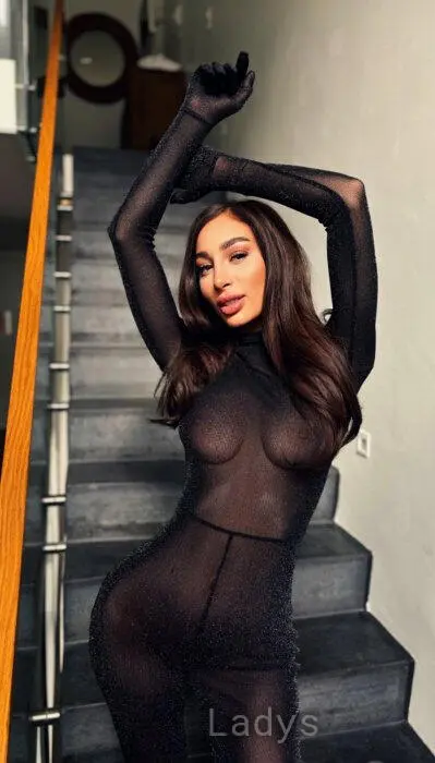 Neilyn (25) – Call Girl & Independent Escort Service in Locarno - Gallery Photo 4