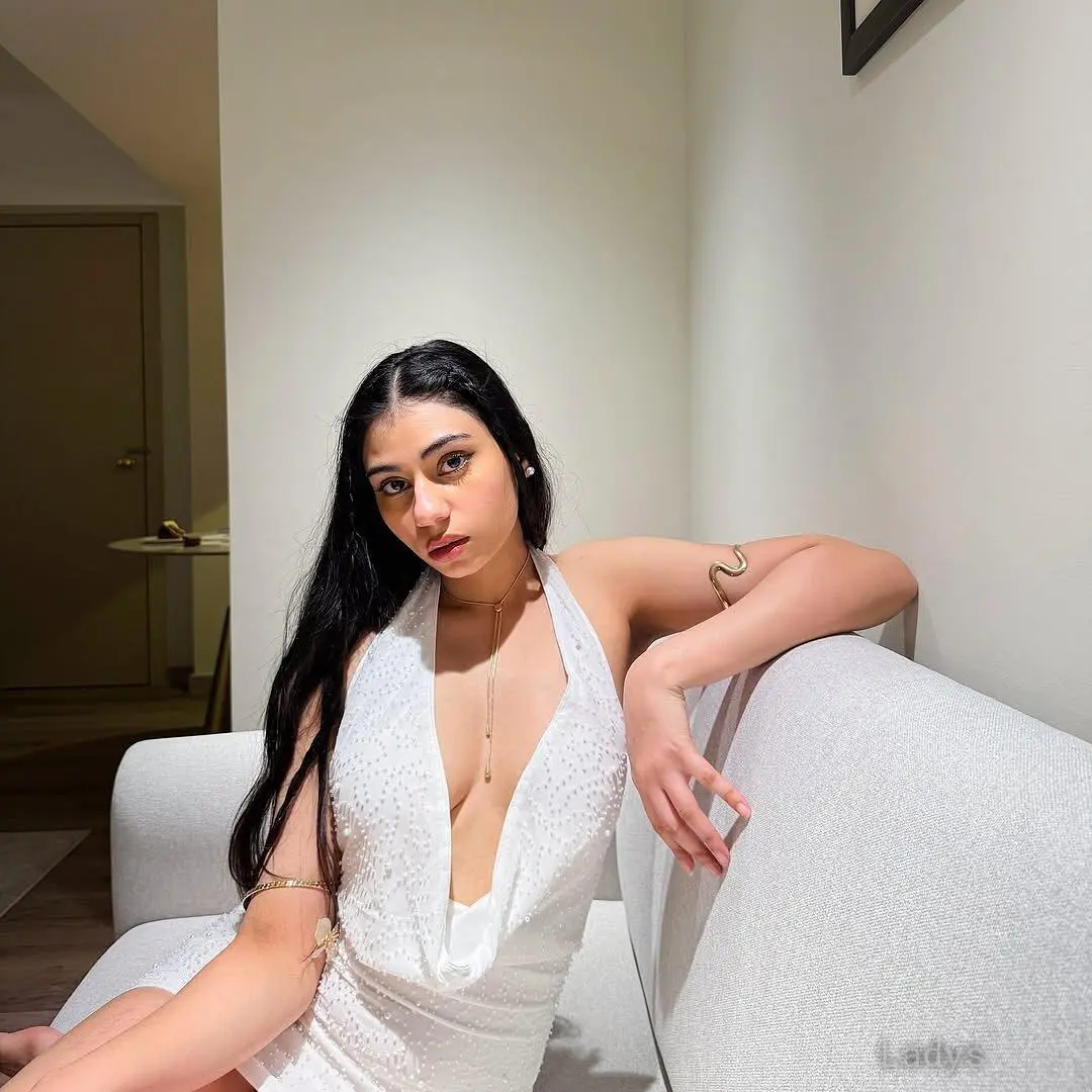 Vidhisa (21) – Call Girl & Independent Escort Service in Lonavala - Gallery Photo 2