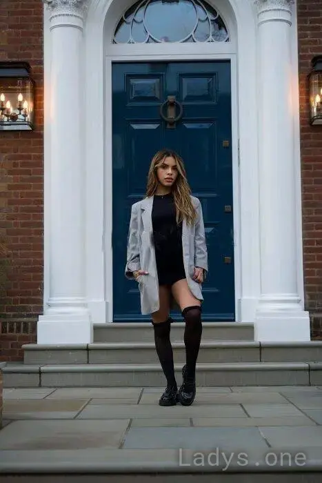 Zoey (22) – Call Girl & Independent Escort Service in London - Gallery Photo 3