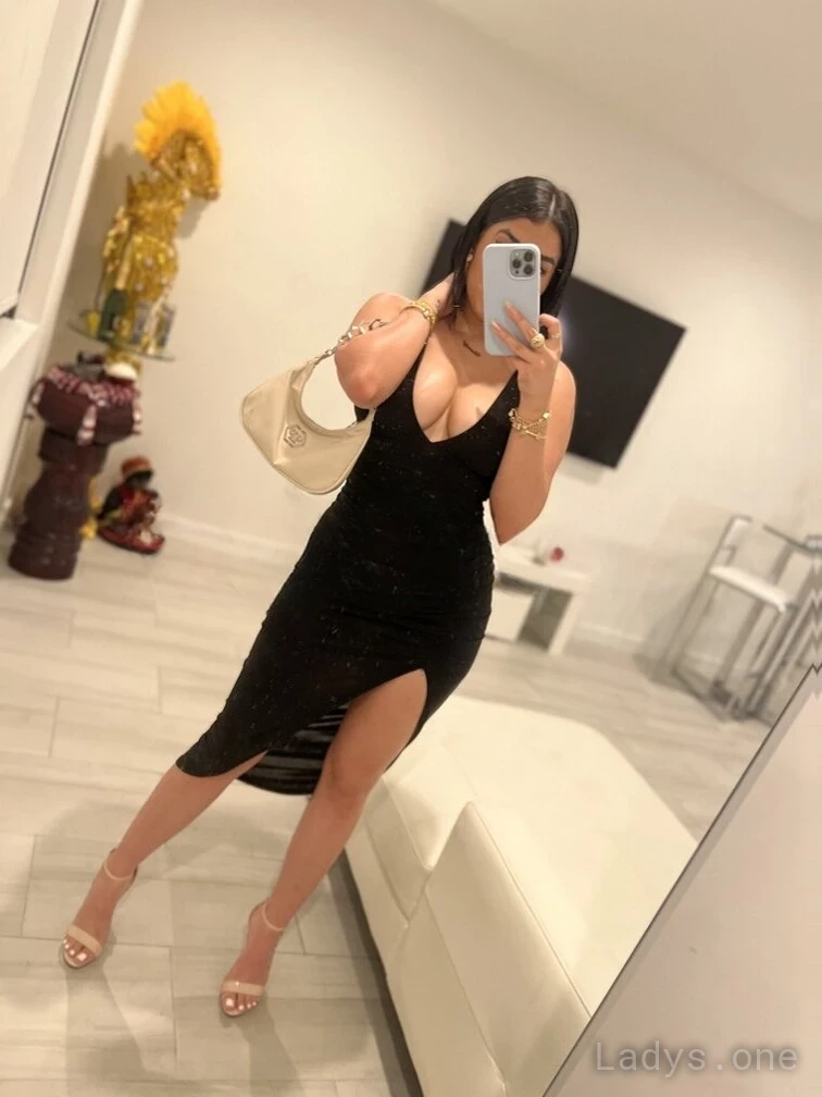 Sophia (23) – Call Girl & Independent Escort Service in Long Beach - Gallery Photo 4