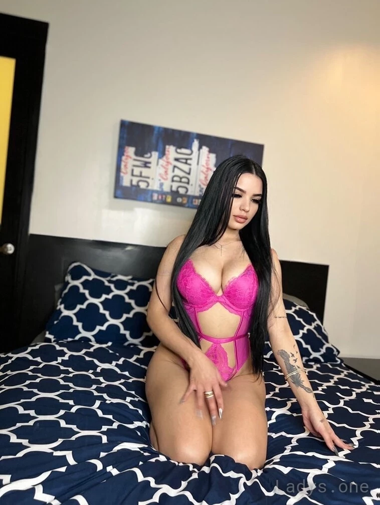 Ashley (21) – Call Girl & Independent Escort Service in Long Beach - Gallery Photo 3