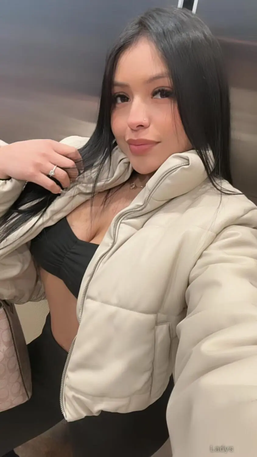 Valentina (20) – Call Girl & Independent Escort Service in Long Island City - Gallery Photo 3