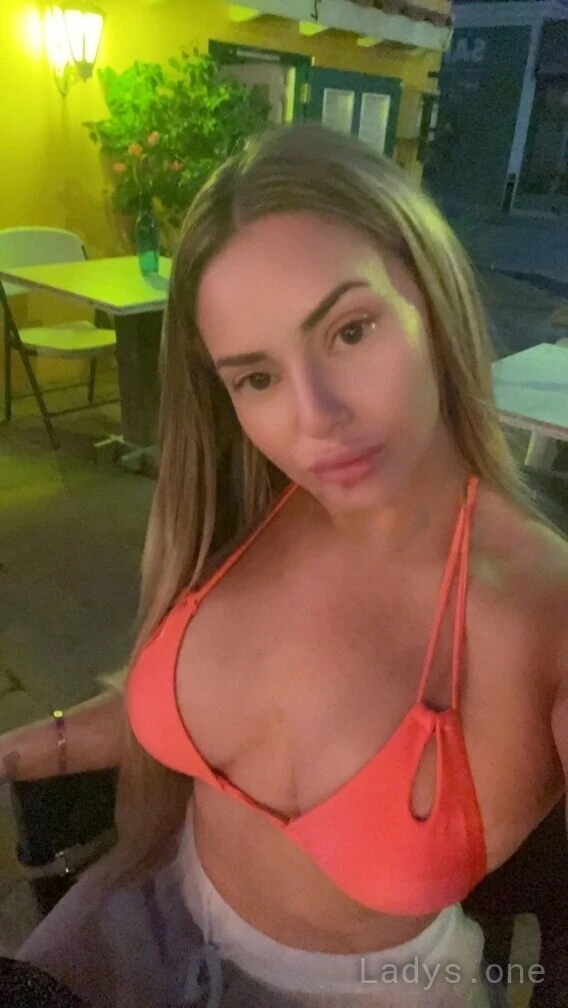 Camden (27) – Call Girl & Independent Escort Service in Long Island City - Gallery Photo 3