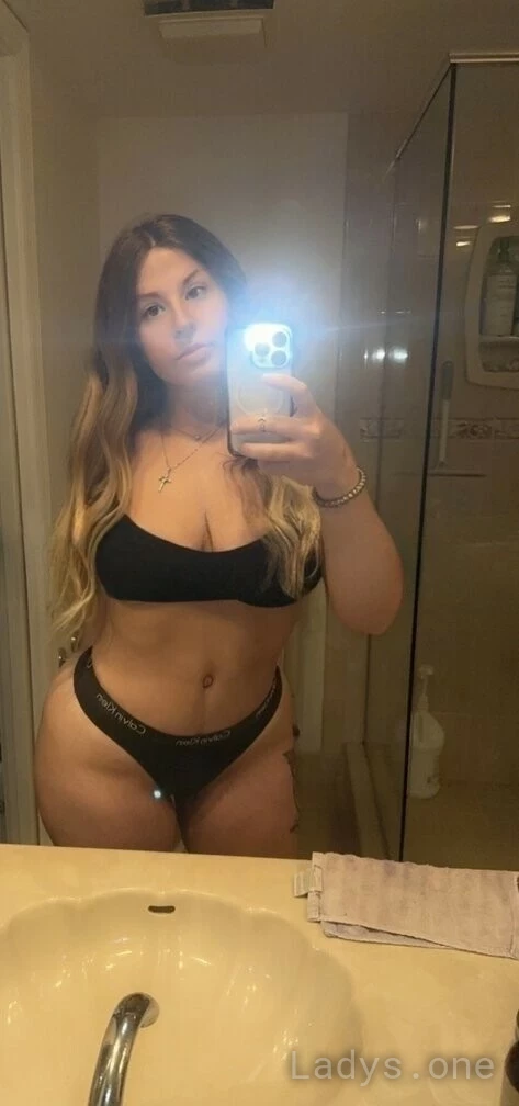 Montana (30) – Call Girl & Independent Escort Service in Longmont - Gallery Photo 2