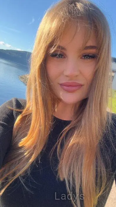 Soni (23) – Call Girl & Independent Escort Service in Lublin - Gallery Photo 2